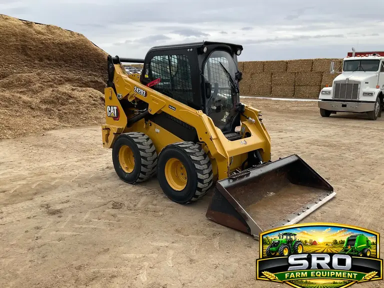 2022 Caterpillar 242D3 Skid Steer