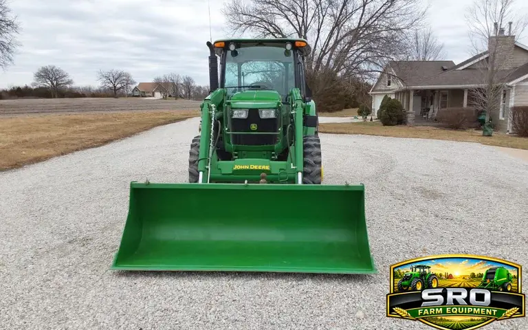 2016 John Deere 5075E MFWD Tractor W/ John Deere H240 Loader