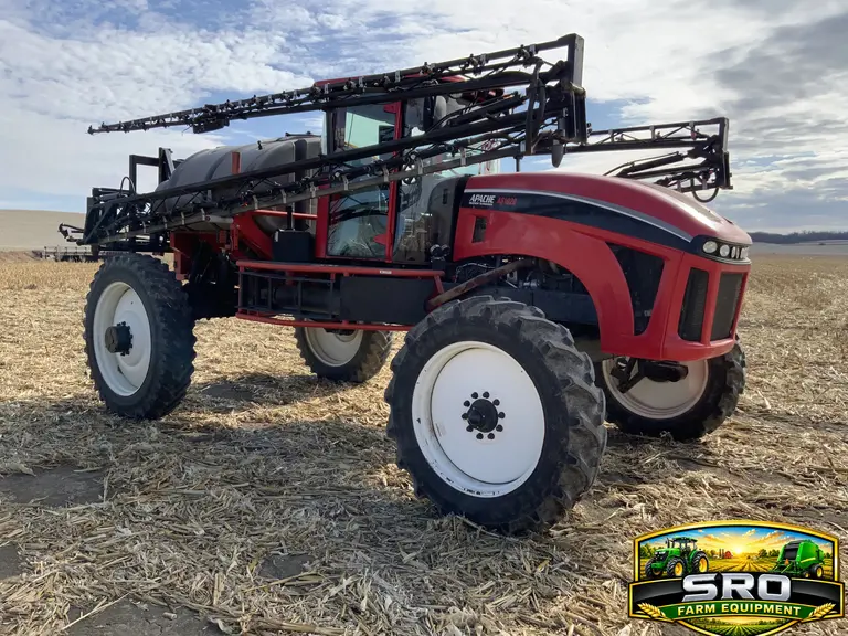 2011 Apache AS1020 Self-Propelled Sprayer
